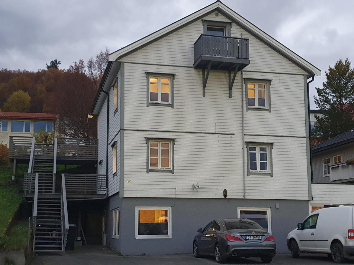 Asveien Apartments. Harstad község Kültér fotó